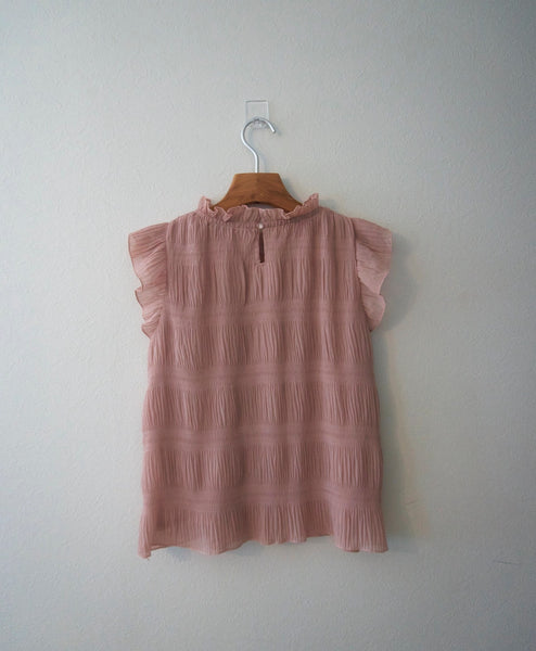 フリルブラウス