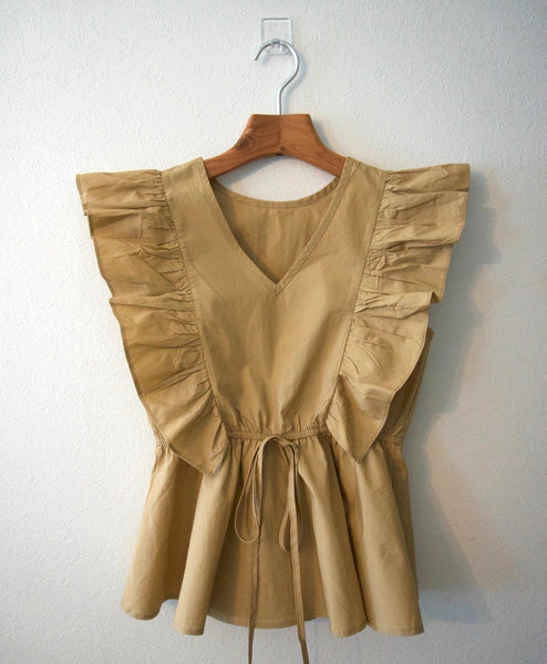 フリルブラウス